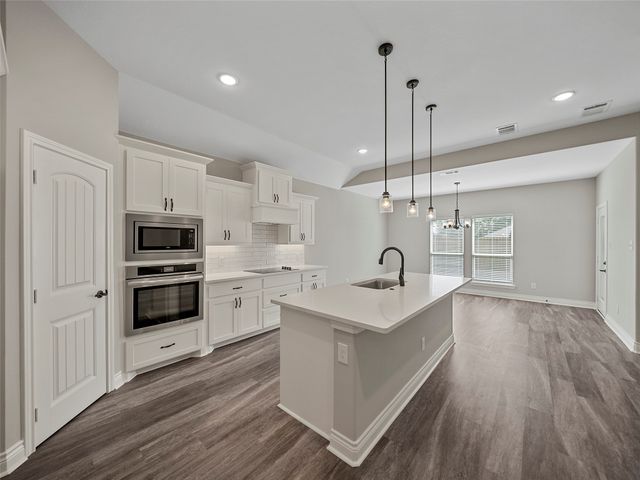 409 Ellis Place Drive, Greenville, TX 75402