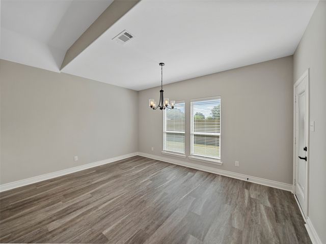 409 Ellis Place Drive, Greenville, TX 75402