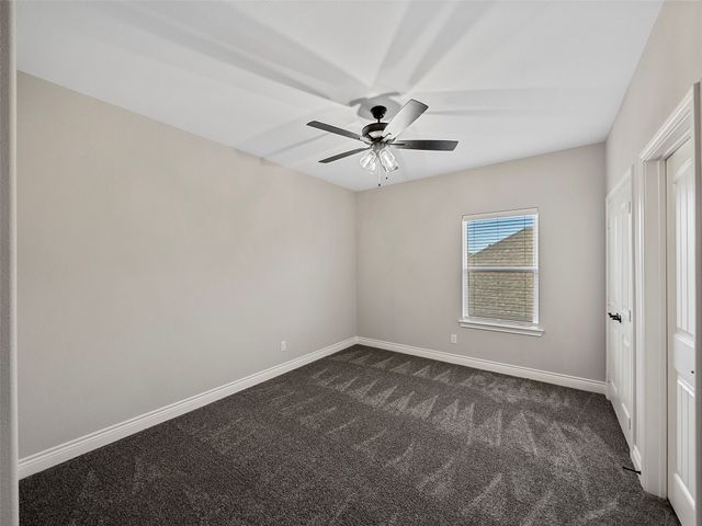 409 Ellis Place Drive, Greenville, TX 75402