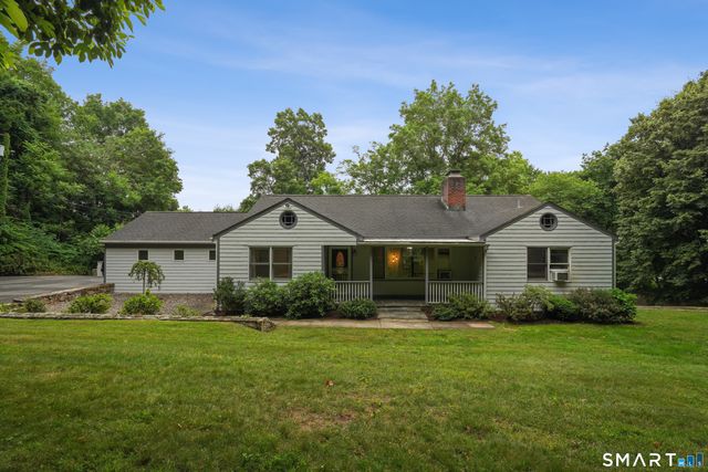 40 Comstock Hill Avenue, Norwalk, CT 06850