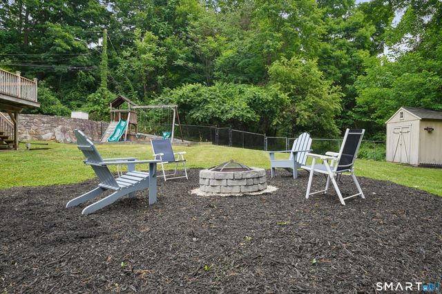 40 Comstock Hill Avenue, Norwalk, CT 06850