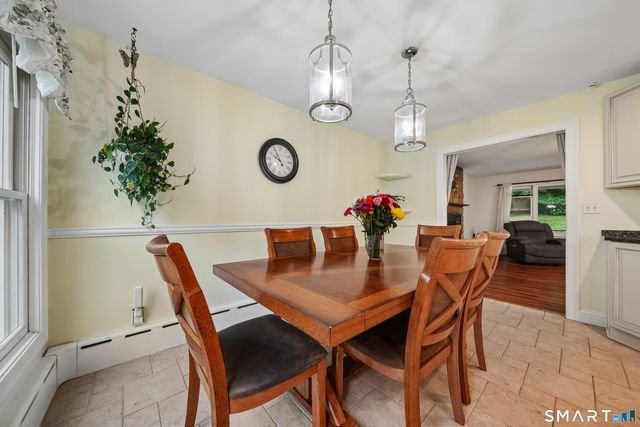 40 Comstock Hill Avenue, Norwalk, CT 06850