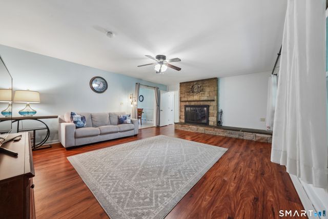 40 Comstock Hill Avenue, Norwalk, CT 06850