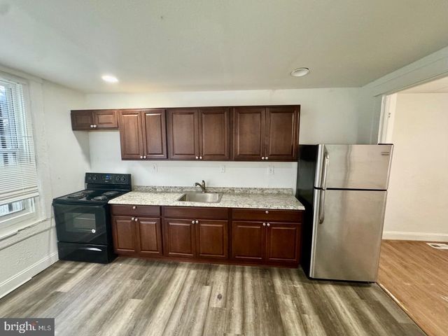 2012 CLIFTWOOD AVE, Baltimore, MD 21213