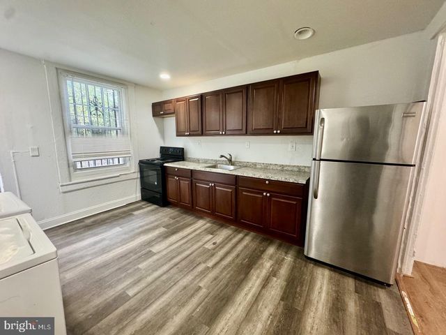2012 CLIFTWOOD AVE, Baltimore, MD 21213