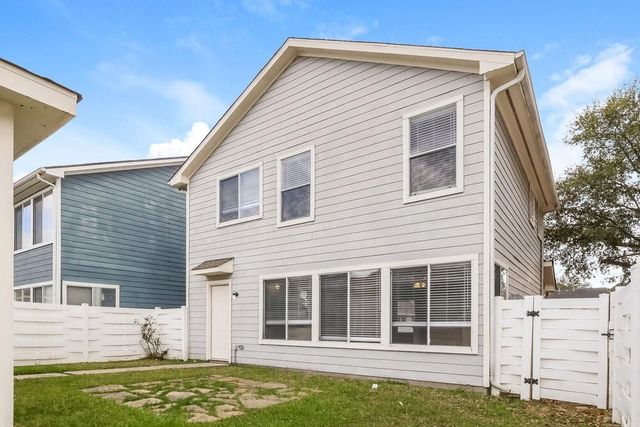 10202 Farrell Drive, Houston, TX 77070