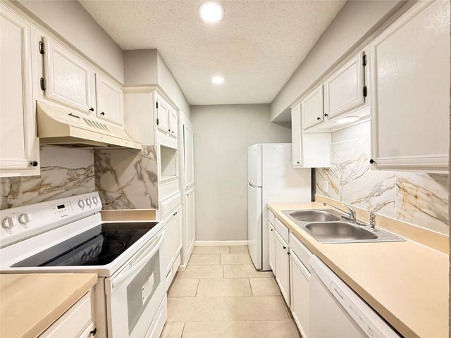 9696 Walnut Street 813, Dallas, TX 75243