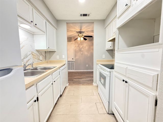 9696 Walnut Street 813, Dallas, TX 75243