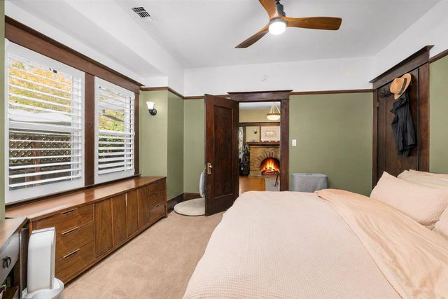 2032 Castro Way, Sacramento, CA 95818