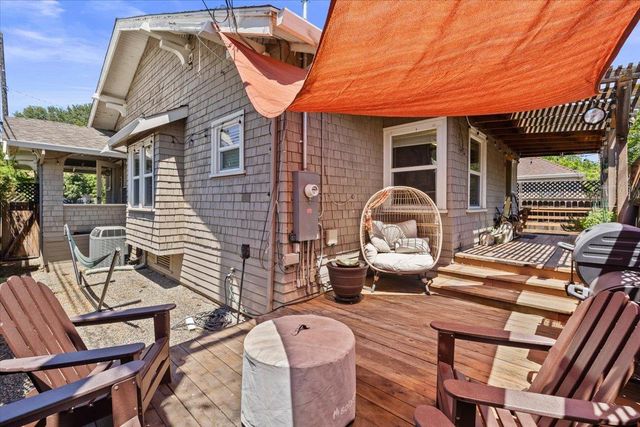 2032 Castro Way, Sacramento, CA 95818