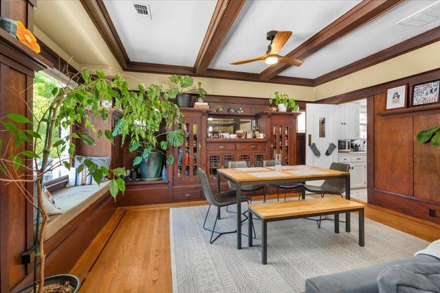 2032 Castro Way, Sacramento, CA 95818
