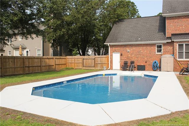 1955 Fairforest Drive, Fayetteville, NC 28304