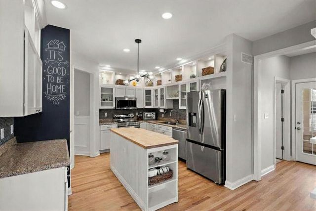 244 Moncrief Drive, Valparaiso, IN 46385