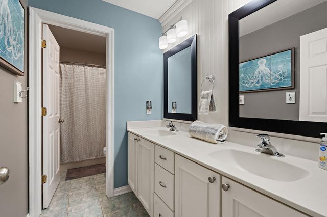 244 Moncrief Drive, Valparaiso, IN 46385