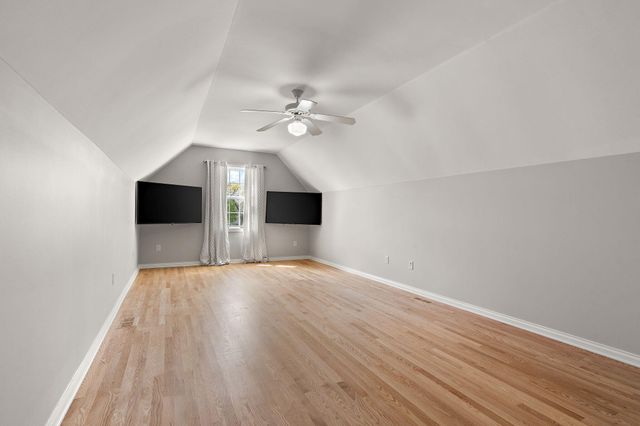 244 Moncrief Drive, Valparaiso, IN 46385