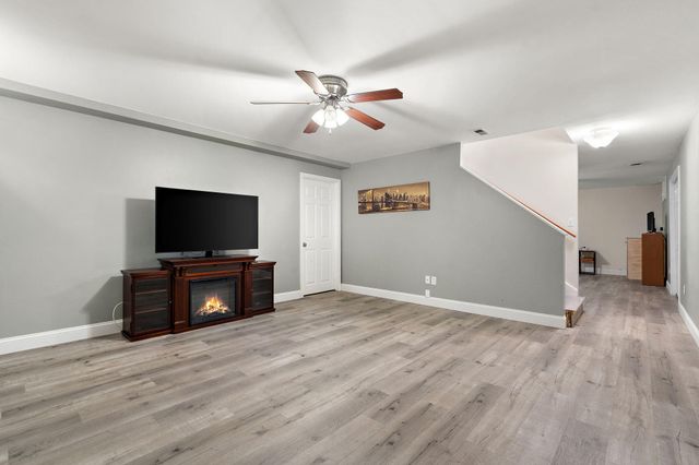 244 Moncrief Drive, Valparaiso, IN 46385