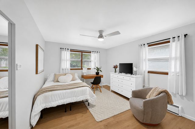 18202 Locust Street, Lansing, IL 60438