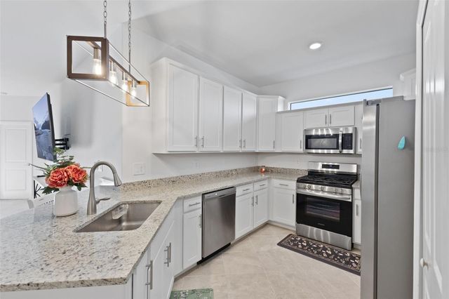 5504 SAPPHIRE STONE COVE, Bradenton, FL 34211