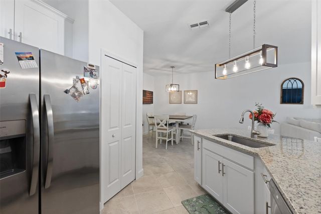 5504 SAPPHIRE STONE COVE, Bradenton, FL 34211