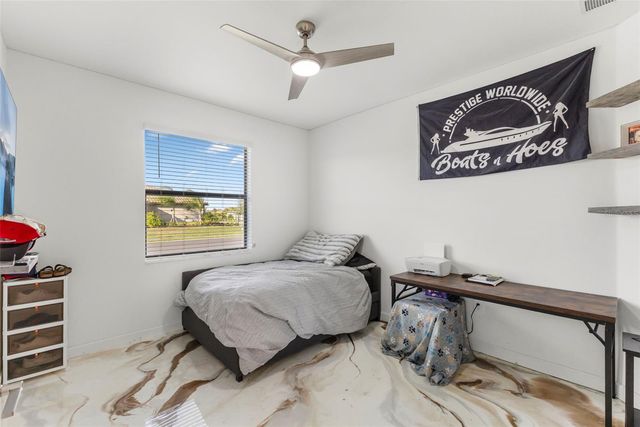 5504 SAPPHIRE STONE COVE, Bradenton, FL 34211