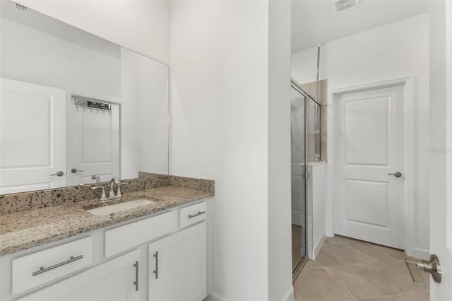 5504 SAPPHIRE STONE COVE, Bradenton, FL 34211