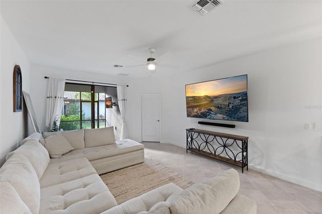 5504 SAPPHIRE STONE COVE, Bradenton, FL 34211