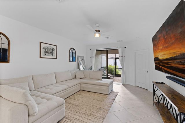 5504 SAPPHIRE STONE COVE, Bradenton, FL 34211