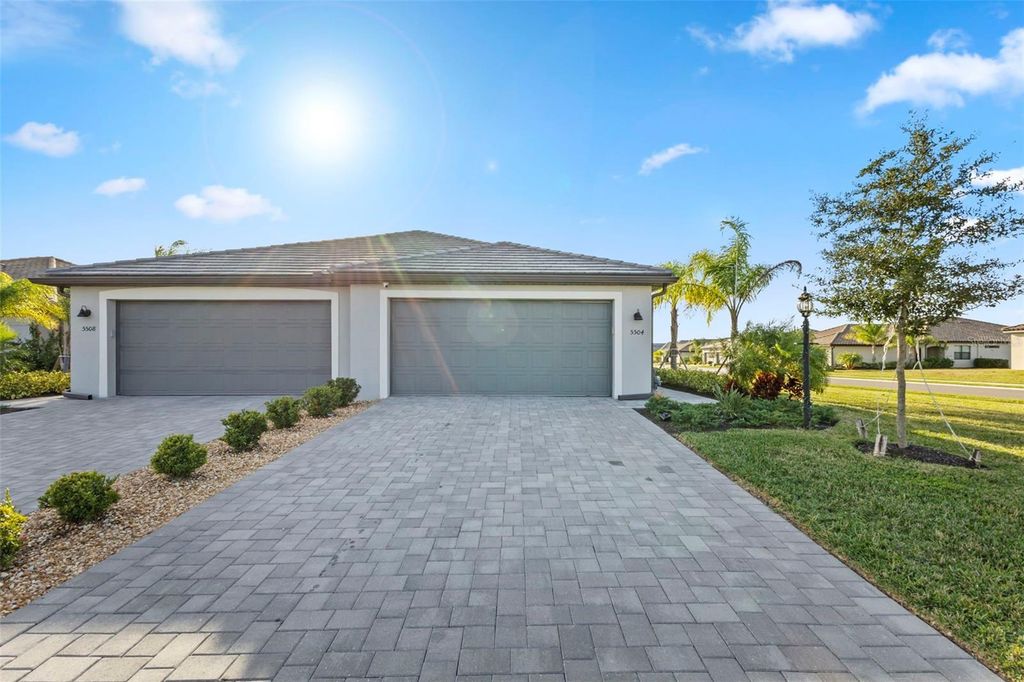 5504 SAPPHIRE STONE COVE, Bradenton, FL 34211