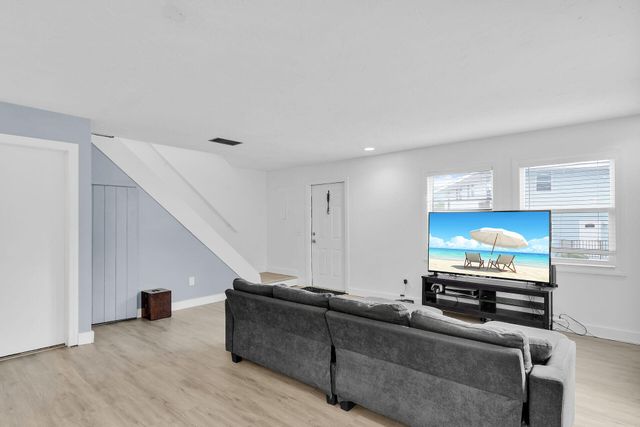 111 Stirrup Key Woods Rd Apt 2B1, Marathon, FL 33050