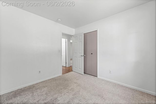 315 Airport Drive, Holly Village, MI 48442