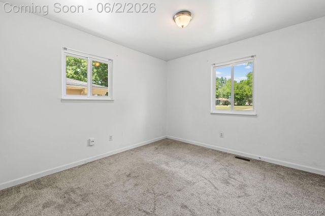 315 Airport Drive, Holly Village, MI 48442