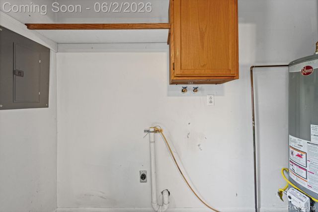 315 Airport Drive, Holly Village, MI 48442
