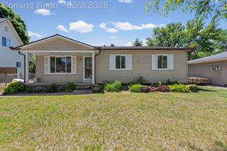 315 Airport Drive, Holly Village, MI 48442
