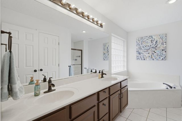5710 S Wedgewood Avenue, Springfield, MO 65810