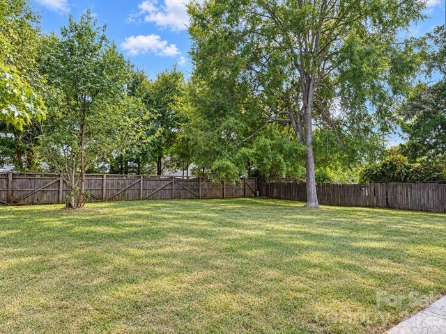 2617 Dion Avenue, Charlotte, NC 28212