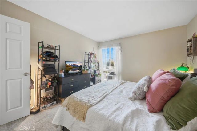 1050 Rock Springs, Escondido, CA 92026