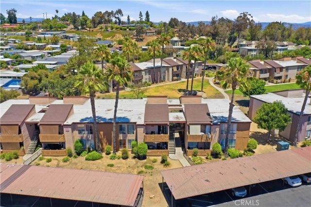 1050 Rock Springs, Escondido, CA 92026