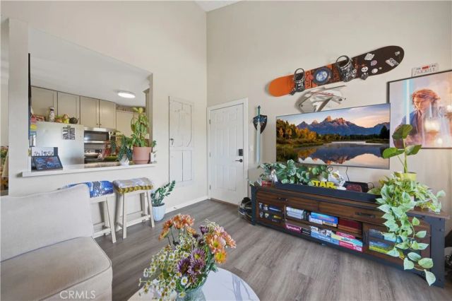 1050 Rock Springs, Escondido, CA 92026