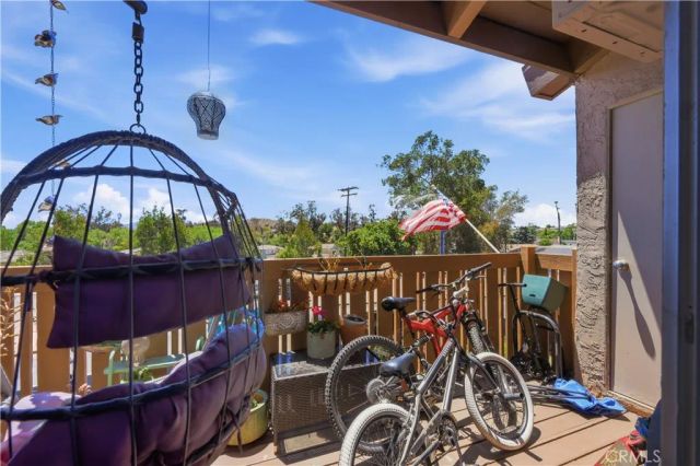 1050 Rock Springs, Escondido, CA 92026