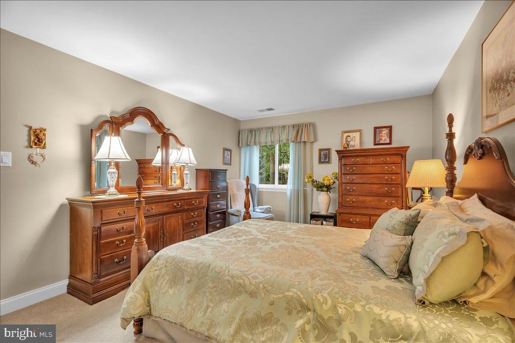 Image 18 of property listing at 115 E KINGS HWY ##443, Maple Shade, NJ 08052