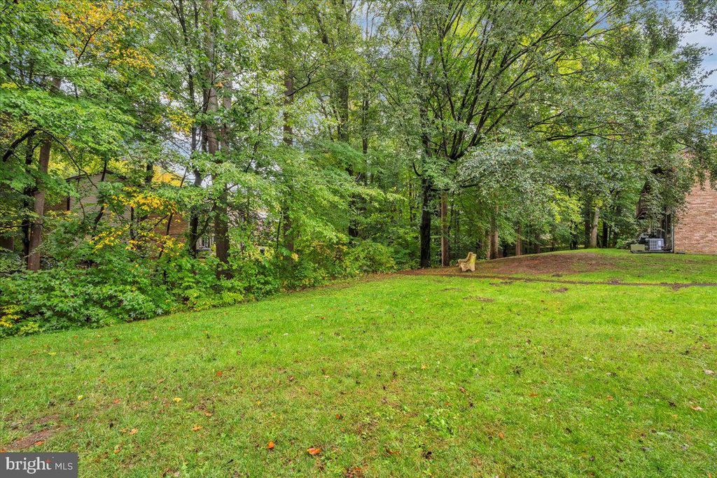 Image 24 of property listing at 115 E KINGS HWY ##443, Maple Shade, NJ 08052
