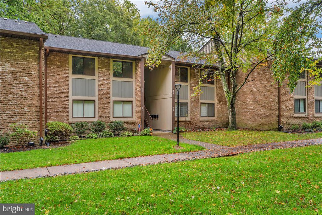 Image 3 of property listing at 115 E KINGS HWY ##443, Maple Shade, NJ 08052
