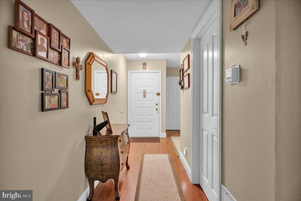 Image 4 of property listing at 115 E KINGS HWY ##443, Maple Shade, NJ 08052