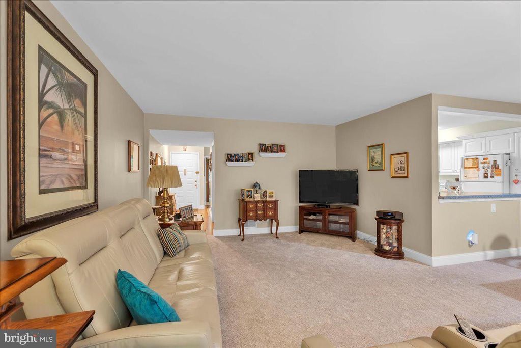 Image 6 of property listing at 115 E KINGS HWY ##443, Maple Shade, NJ 08052