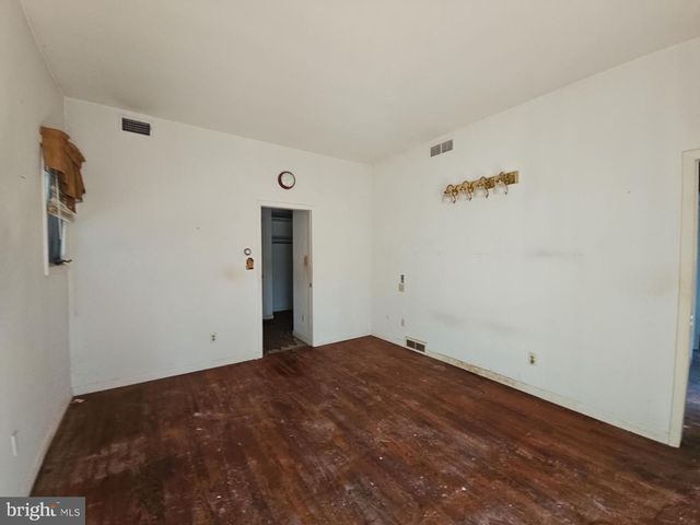 10 OAK DR, Bridgeton, NJ 08302