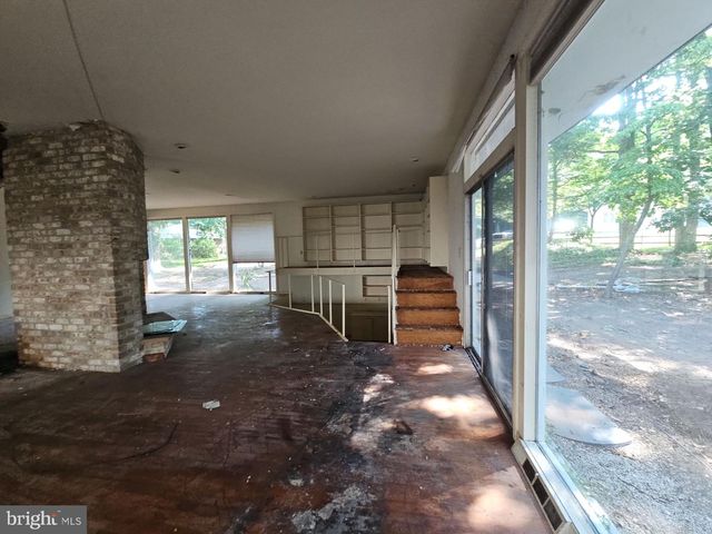 10 OAK DR, Bridgeton, NJ 08302