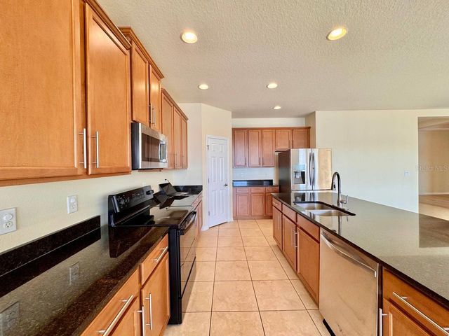 610 15TH AVENUE NW, Ruskin, FL 33570