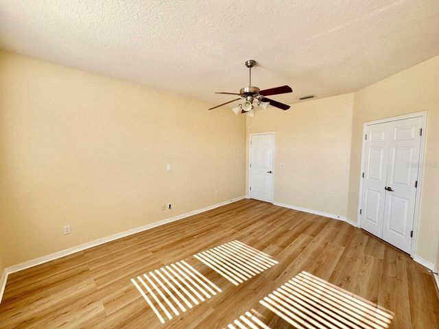 610 15TH AVENUE NW, Ruskin, FL 33570