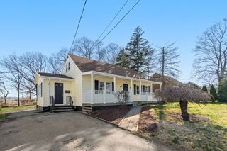 113 Johnson St, Somerset, MA 02726