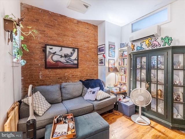 1812 W MASTER ST, Philadelphia, PA 19121